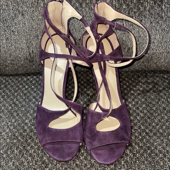Elegant Eggplant/Aubergine Purple Strappy Heels - Picture 3 of 6